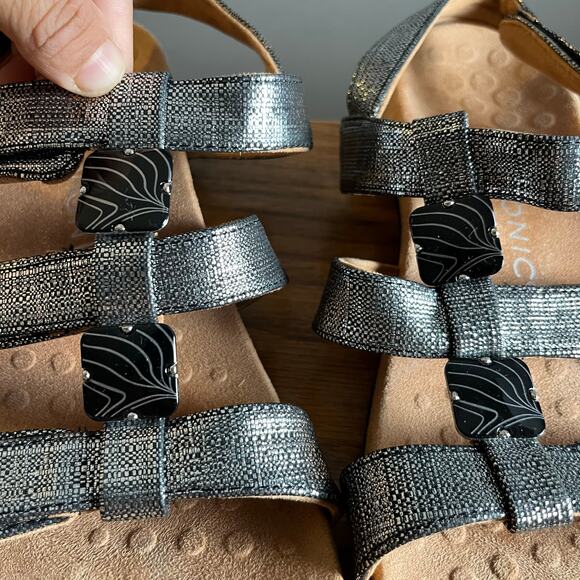 Vionic Amber Sandal Women's Size 10 Black Metallic Comfort Podiatrist Designed - Picture 2 of 7